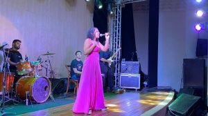 Desde os cinco anos, Joyce Sousa canta em igrejas e festas particulares do município de São Pedro do Piauí.